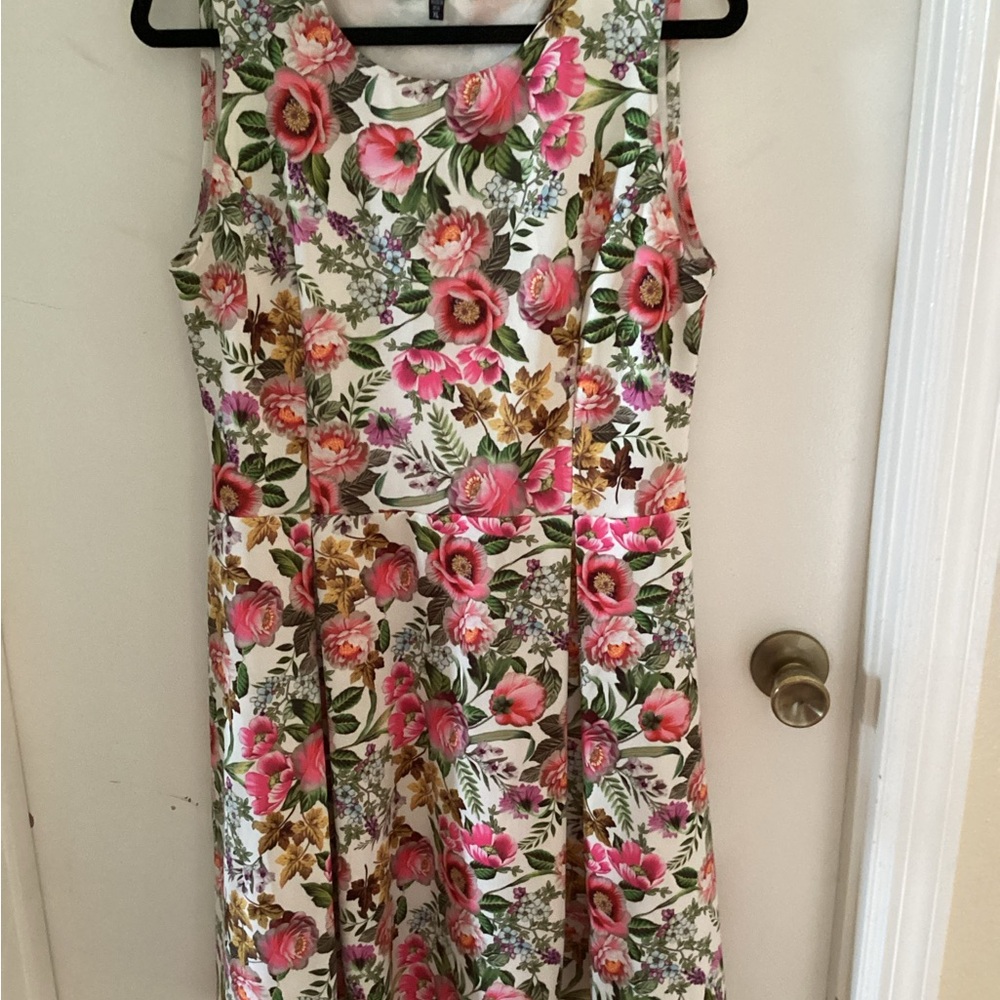 Sleeveless Floral Midi Dress in Pink and Cream